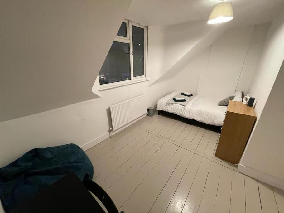 Spacious 2 Bedroom On Tower Bridge London Luaran gambar
