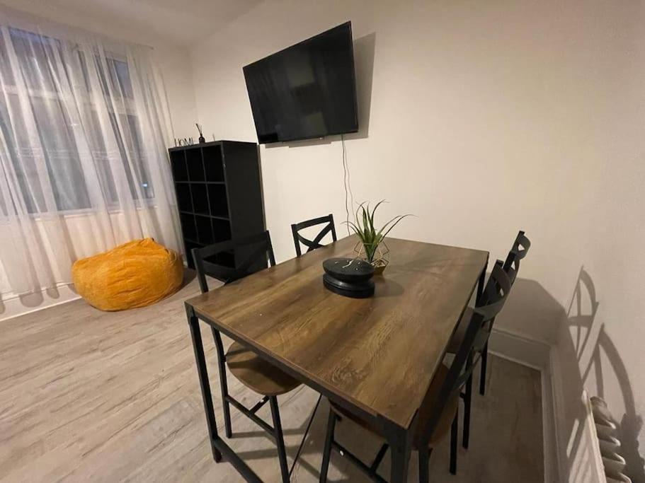 Spacious 2 Bedroom On Tower Bridge London Luaran gambar
